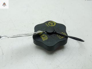 крышка бачка гидроусилителя Mazda Tribute 1 поколение 2001, 2.0 л., бензин, МКПП