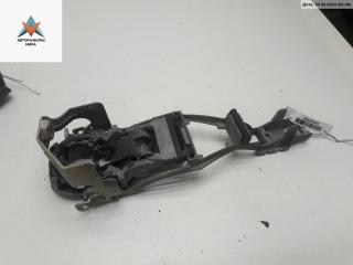 Корпус (держатель) ручки двери передней правой Skoda Superb 1 поколение [рестайлинг] 2008, 2.0 л., дизель, МКПП, серый, седан