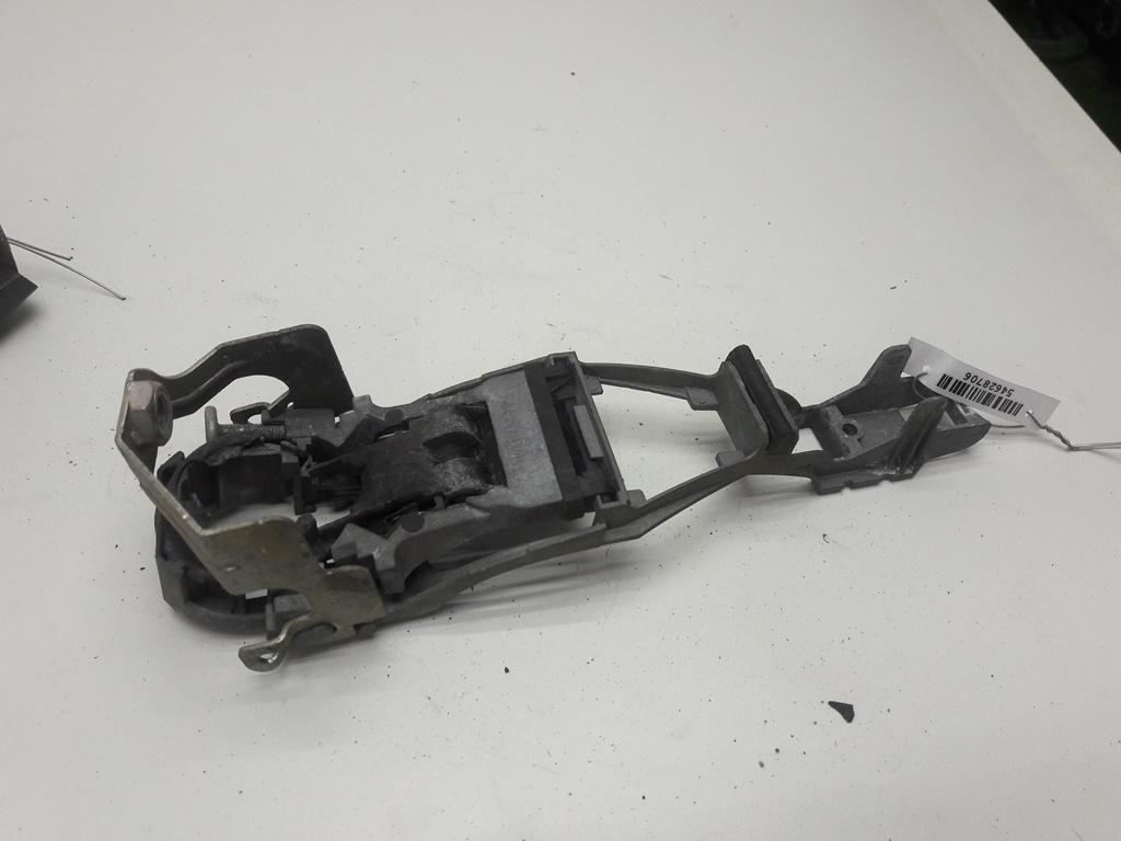 Корпус (держатель) ручки двери передней правой Skoda Superb mk1 (B5) 2008, 2.0 л., дизель, МКПП, серый, седан