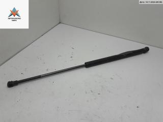 амортизатор крышки багажника (3-5 двери) Volkswagen Golf 4 поколение 1998, 1.4 л., бензин, МКПП, белый, хетчбэк 5 дв., 1J6827550