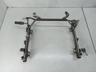 топливная рампа Audi A6 C5 2002, 2.4 л., бензин, МКПП, чёрный, седан, 078133681AJ