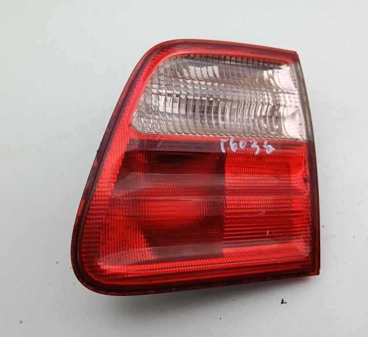 фонарь крышки багажника правый Mercedes-Benz E W210 2000, 2.4 л., бензин, АКПП, серый, универсал, 2108206064