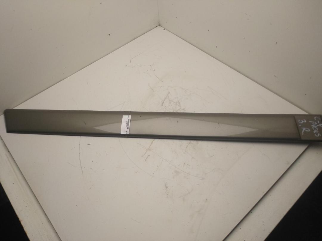 молдинг двери задней правой Citroen C4 Picasso 1 поколение 2009, 1.6 л., дизель, АКПП, серый, минивэн, 9624432377 - фото №1