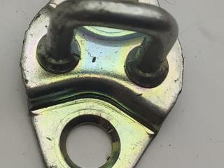 ответная часть (скоба) замка двери Honda HR-V 2 поколение 2016, 1.5 л., бензин, АКПП, серый, внедорожник 5 дв.