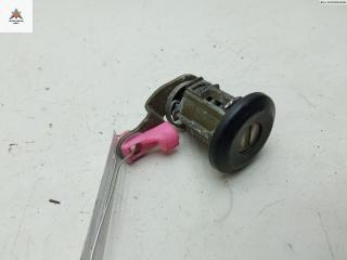 личинка дверного замка Nissan Terrano R20 1993, 2.4 л., бензин, МКПП, чёрный, внедорожник 3 дв.