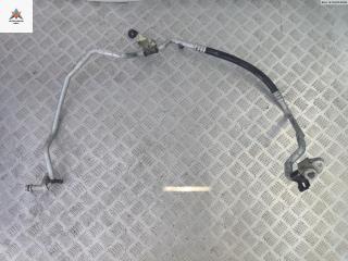 трубка кондиционера Nissan Almera Tino V10 2002, 2.2 л., дизель, МКПП, красный, минивэн