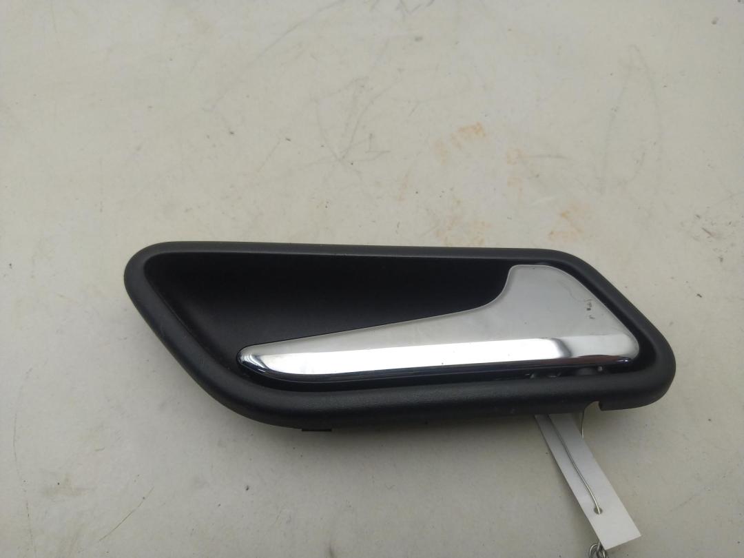 ручка внутренняя передняя правая Mercedes-Benz A W169 2007, 1.7 л., бензин, МКПП, чёрный, хетчбэк 5 дв., 1697600261