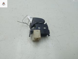 кнопка стеклоподъемника переднего правого Toyota Yaris Verso 2003, 1.3 л., бензин, МКПП, красный, минивэн