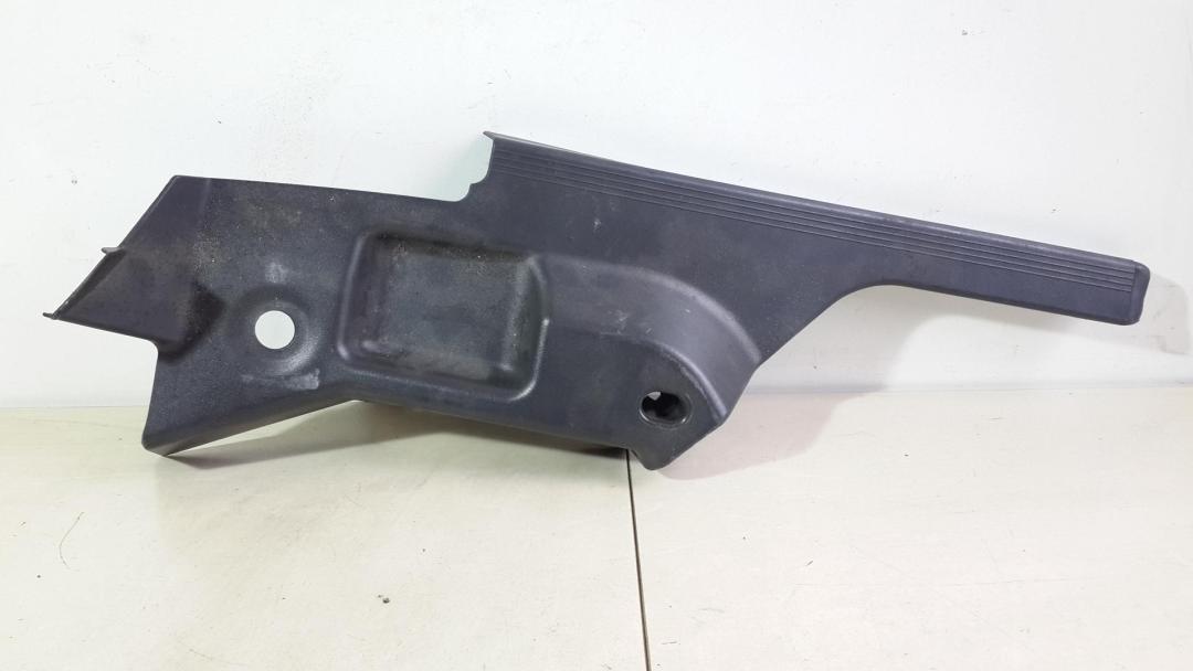 Накладка на порог внутренняя (салона) Mercedes-Benz E W210 1999, 2.4 л., бензин, АКПП, зелёный, универсал, 2106800935