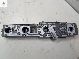 панель заднего левого фонаря Opel Omega B 1996, 2.0 л., бензин, МКПП, синий, универсал