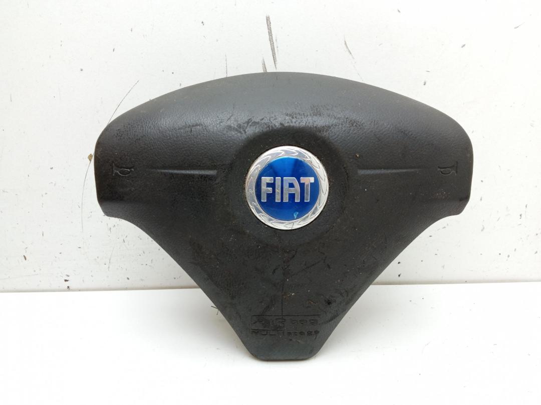 подушка безопасности водителя Fiat Croma 2 поколение 2006, 2.2 л., бензин, МКПП, серый, хетчбэк 5 дв., 735399616 - фото №1