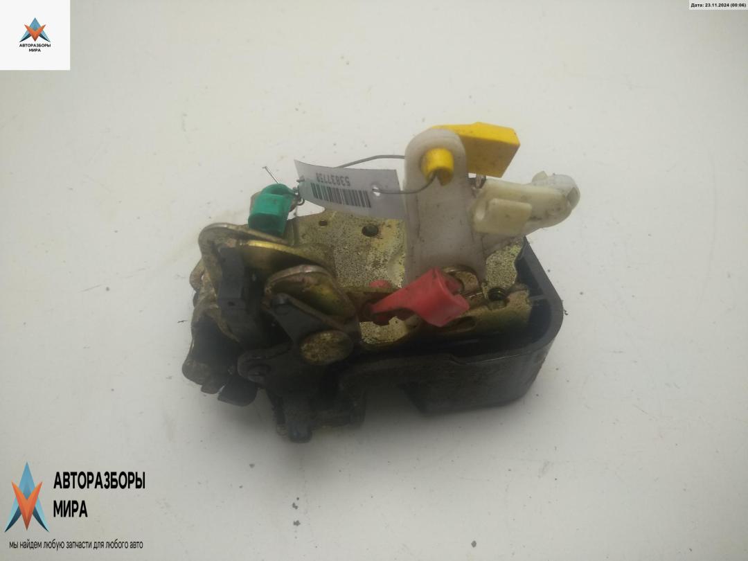 замок двери задней правой Chrysler PT Cruiser 1 поколение 2003, 2.2 л., дизель, МКПП, серый, хетчбэк 5 дв. - фото №1