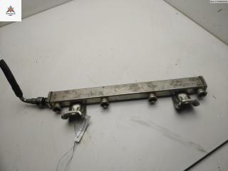 топливная рампа Ford C-Max 1 поколение 2004, 1.8 л., бензин, МКПП, чёрный, минивэн