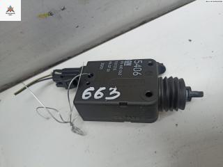 активатор замка багажника Opel Zafira 1 поколение (A) 2001, 1.8 л., бензин, АКПП, красный, минивэн, 90460062