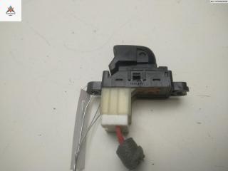 кнопка стеклоподъемника заднего левого Nissan Qashqai 2 поколение 2014, 1.2 л., бензин, МКПП, серый, внедорожник 5 дв.