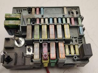 блок предохранителей Peugeot 607 1 поколение 2003, 2.2 л., дизель, МКПП, серый, седан, 9628024480