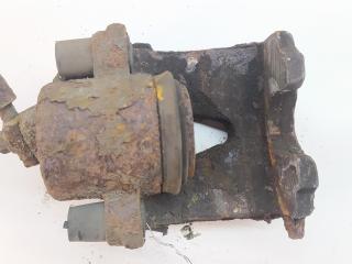 суппорт передний правый Skoda Octavia mk1 (A4 1U) 1997, 1.6 л., бензин, МКПП, красный, хетчбэк 5 дв., 1K0615124D