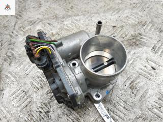 заслонка дроссельная Toyota Yaris XP130 [2-й рестайлинг] 2018, 1.5 л., бензин, АКПП, серый, хетчбэк 5 дв., 22030-0Y110