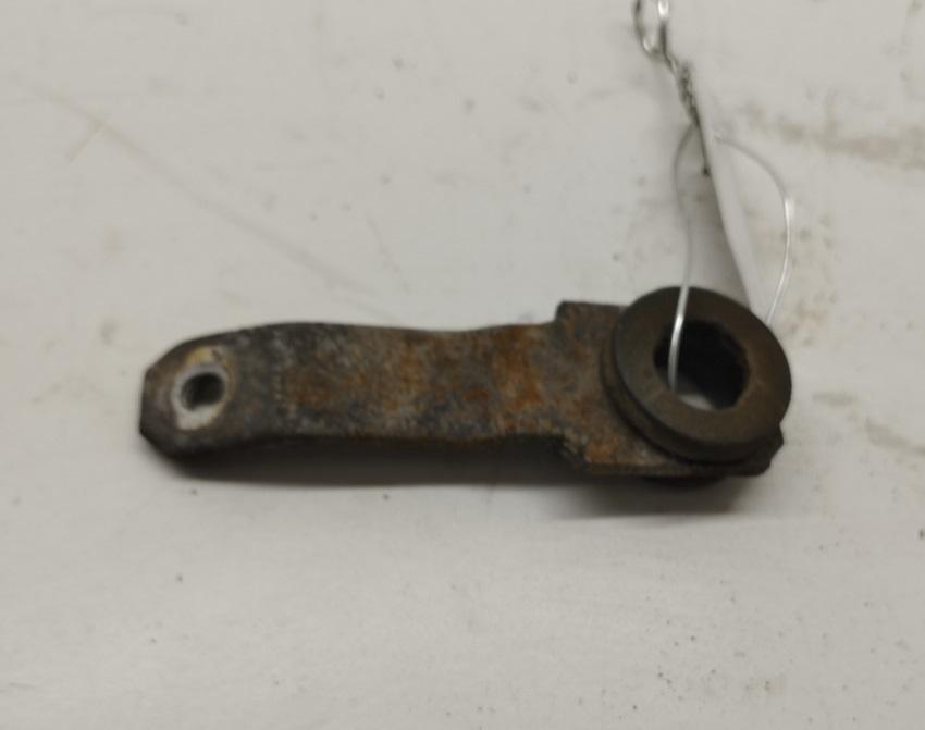 кронштейн радиатора Audi 80 B3 1990, 1.8 л., бензин, МКПП, красный, седан