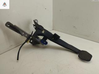 педаль сцепления Mazda 3 BK 2003, 1.4 л., бензин, МКПП, белый, хетчбэк 5 дв.