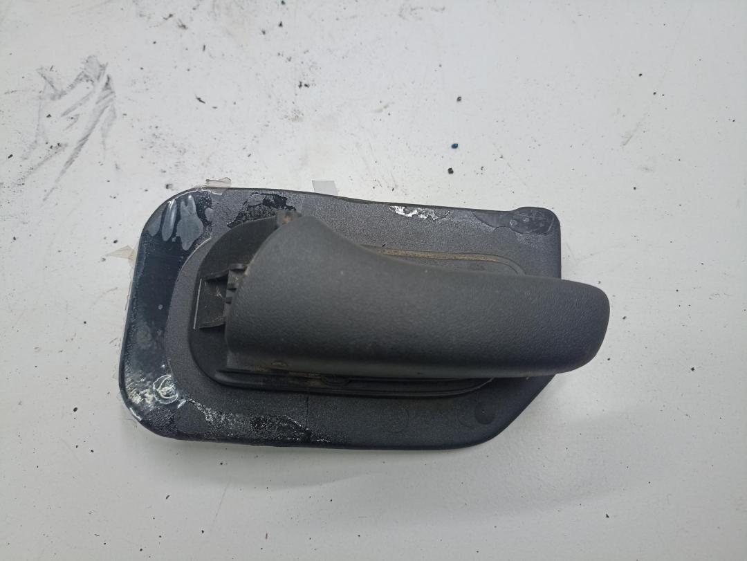 ручка внутренняя задняя левая Opel Astra F 1996, 1.4 л., бензин, МКПП, жёлтый, хетчбэк 5 дв., 90381741