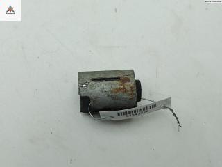 кронштейн (крепление) BMW 3 серия E46 [рестайлинг] 2003, 2.0 л., бензин, МКПП, синий, универсал, 1222015