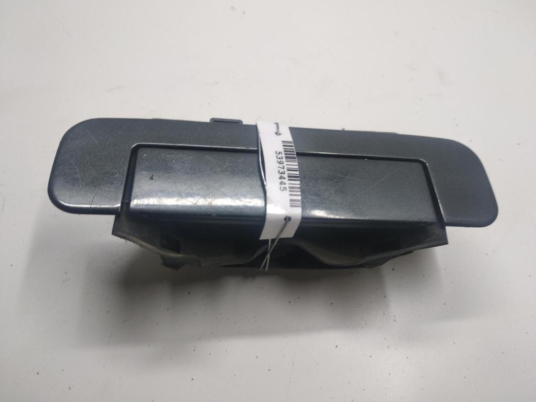 ручка наружная задняя левая Audi A8 D2/4D 1996, 2.8 л., бензин, АКПП, чёрный, седан, 4A0839205 - фото №1