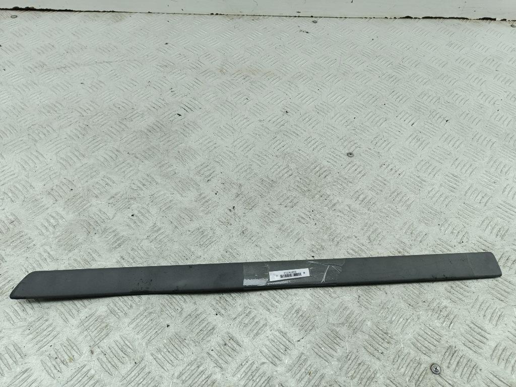 молдинг двери передней правой Ford C-Max 2003, 1.8 л., бензин, МКПП, серый, минивэн, 3M51R25533AC