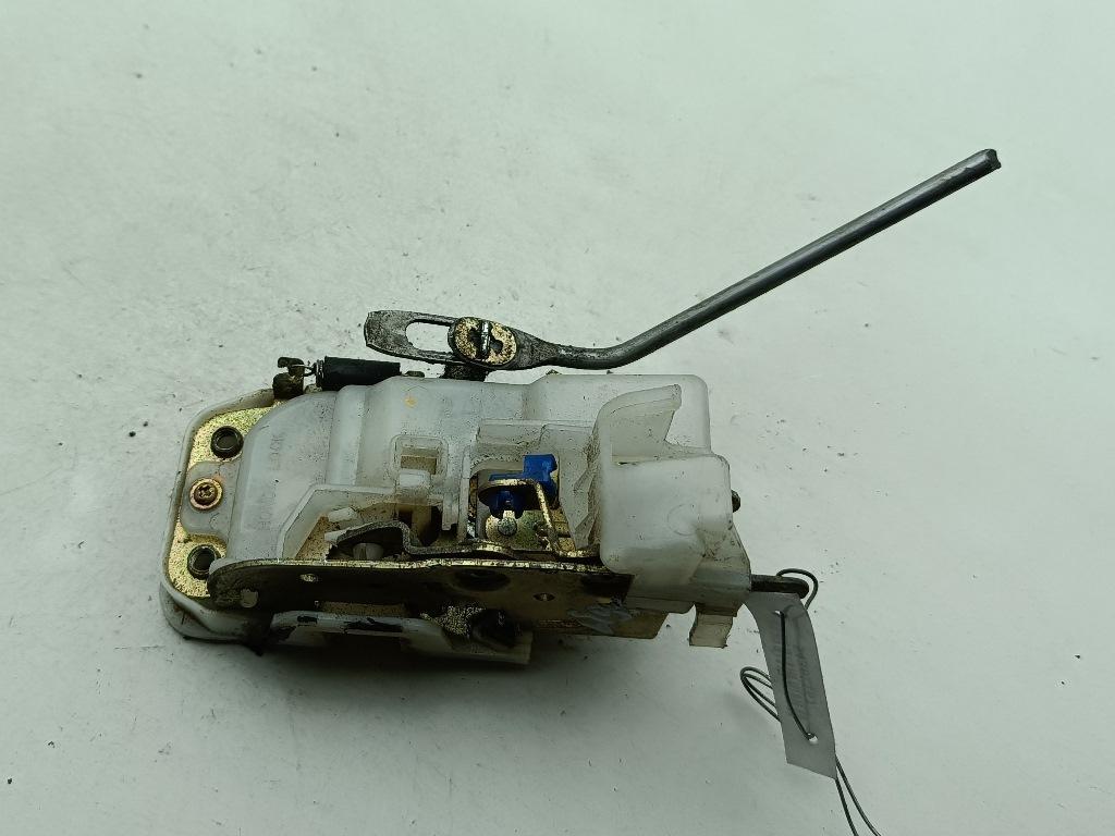 замок двери передней левой Honda Civic 7 поколение 2000, 1.4 л., бензин, МКПП, красный, хетчбэк 3 дв. - фото №1