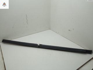 молдинг двери передней правой Volvo V70 1 поколение 1999, 2.4 л., бензин, МКПП, чёрный, седан