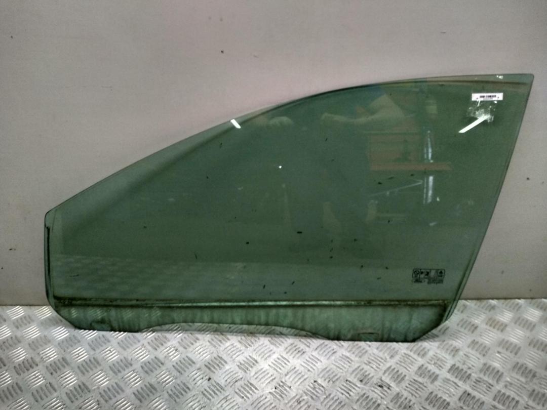 стекло двери передней левой Ford Focus II 2005, 1.8 л., дизель, МКПП, синий, универсал