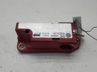 датчик AirBag Volkswagen Golf 4 поколение 1999, 1.6 л., бензин, МКПП, красный, хетчбэк 3 дв., 1J0909606D