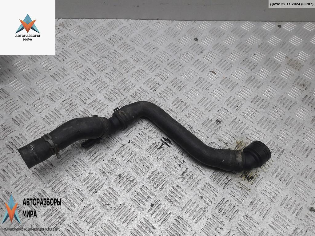 патрубок радиатора Volkswagen Golf 4 поколение 2004, 1.9 л., дизель, 1J0122101 - фото №1