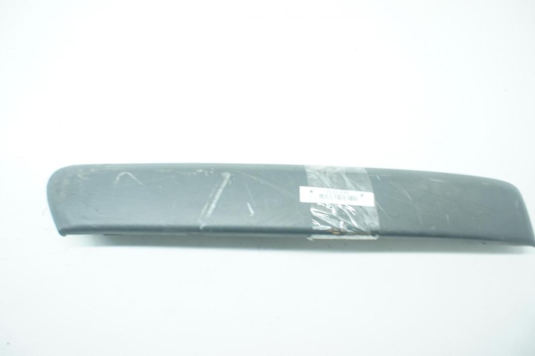 молдинг переднего бампера Ford Focus II 2006, 2.0 л., дизель, МКПП, серый, хетчбэк 5 дв., 4M5117E909AF