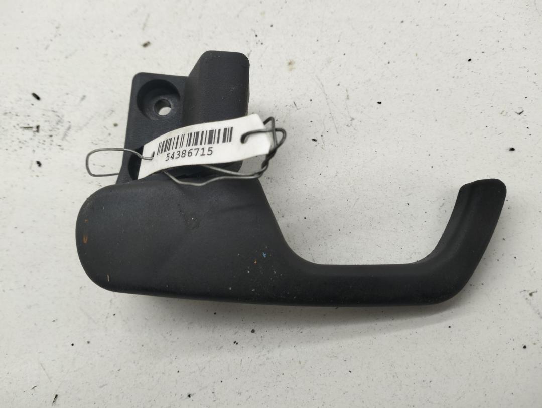 ручка открывания капота Volkswagen Passat B3 1993, 1.8 л., бензин, МКПП, синий, универсал, 357823533