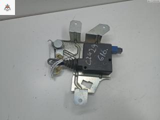 активатор замка багажника Opel Omega B [рестайлинг] 2000, 2.5 л., бензин, АКПП, красный, седан, 90494802