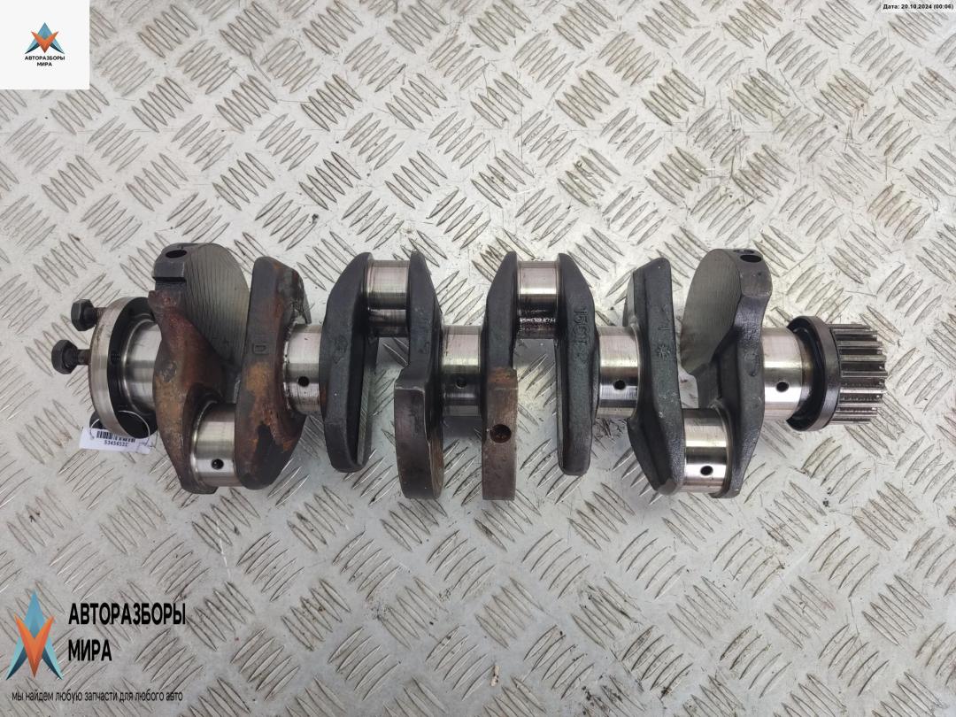 коленвал Mitsubishi Carisma 1 поколение 1996, 1.9 л., дизель, МКПП, красный, хетчбэк 5 дв. - фото №1