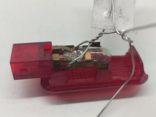 фонарь салона (плафон) Audi A6 4B/C5 2000, 2.5 л., дизель, АКПП, чёрный, универсал, 4B0957411