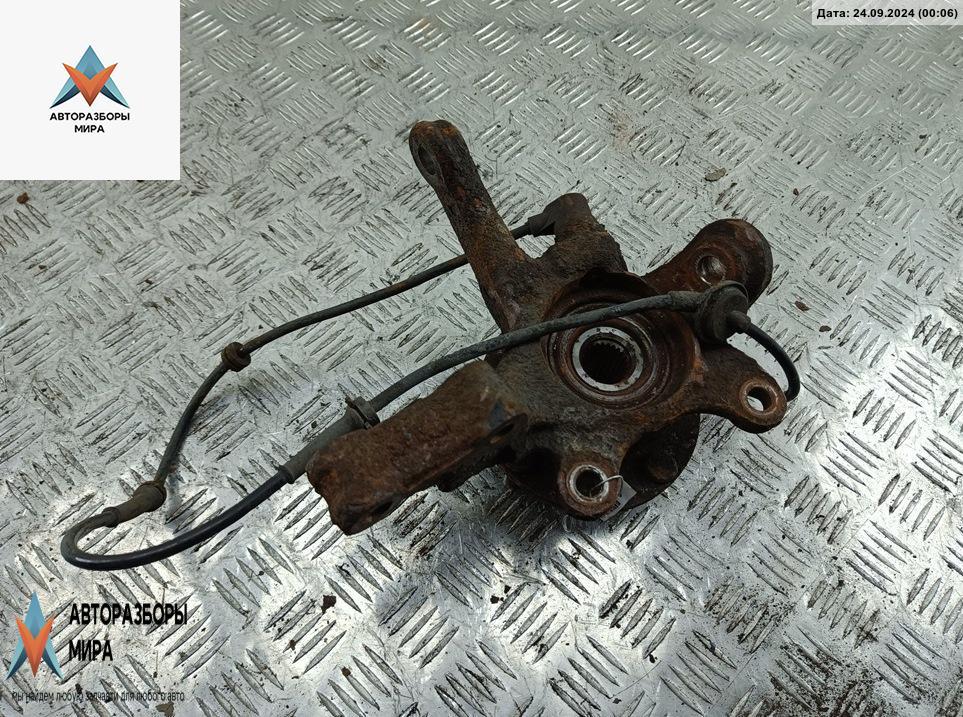 ступица передняя правая Nissan Almera N16 2001, 1.5 л., бензин, МКПП, чёрный, хетчбэк 5 дв. - фото №1