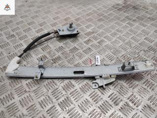 стеклоподъемник передний левый Kia Sephia 2 поколение 1997, 1.5 л., бензин, МКПП, красный, хетчбэк 5 дв.