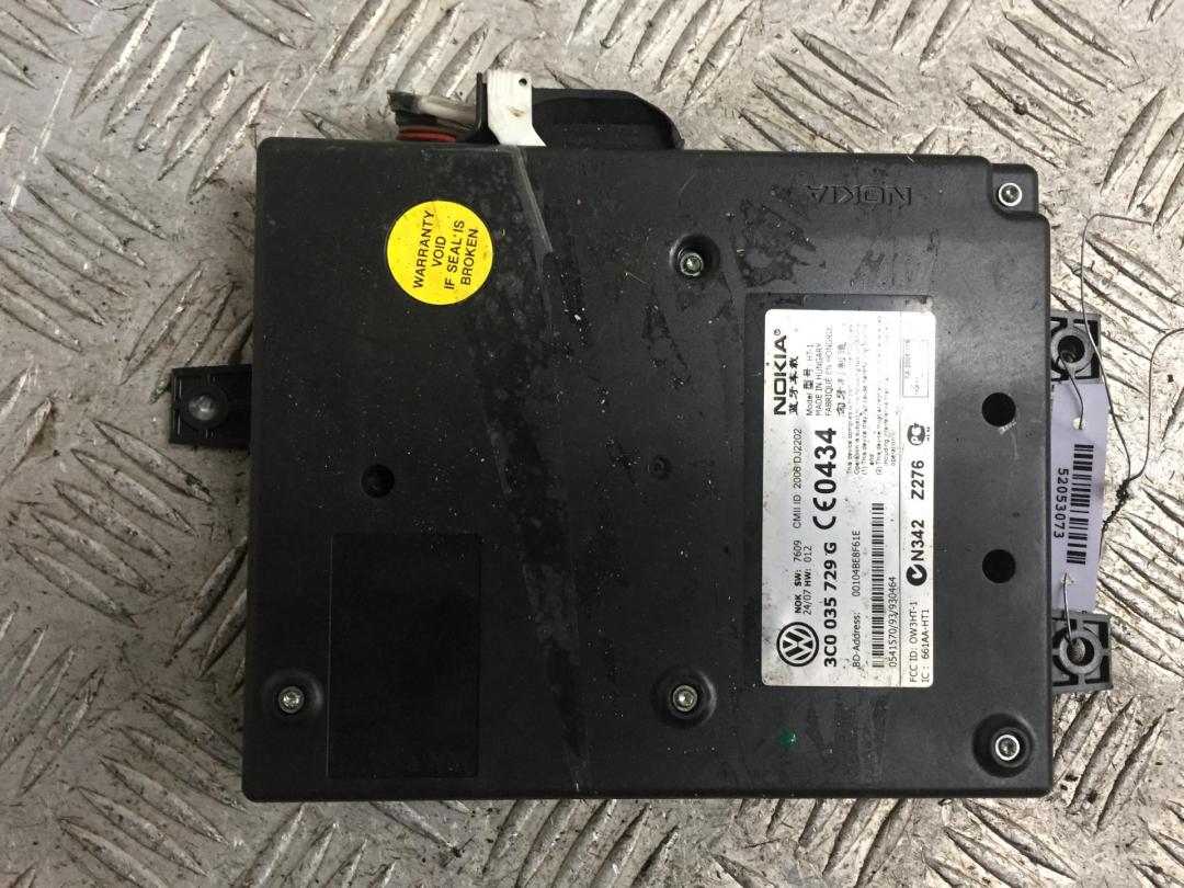 блок радио Volkswagen Passat B6 2007, 2.0 л., дизель, МКПП, чёрный, универсал, 3C0035729G