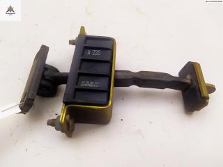 Ограничитель открывания двери задней Mercedes-Benz S-Класс W220 [рестайлинг] 2004, седан, A2207300016