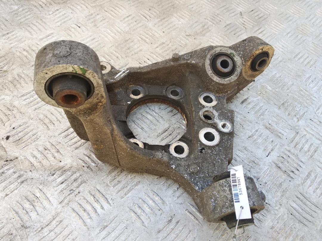 Кулак (корпус ступицы) задний левый Nissan 350Z Z33 2004, 3.5 л., бензин, МКПП, жёлтый, кабриолет