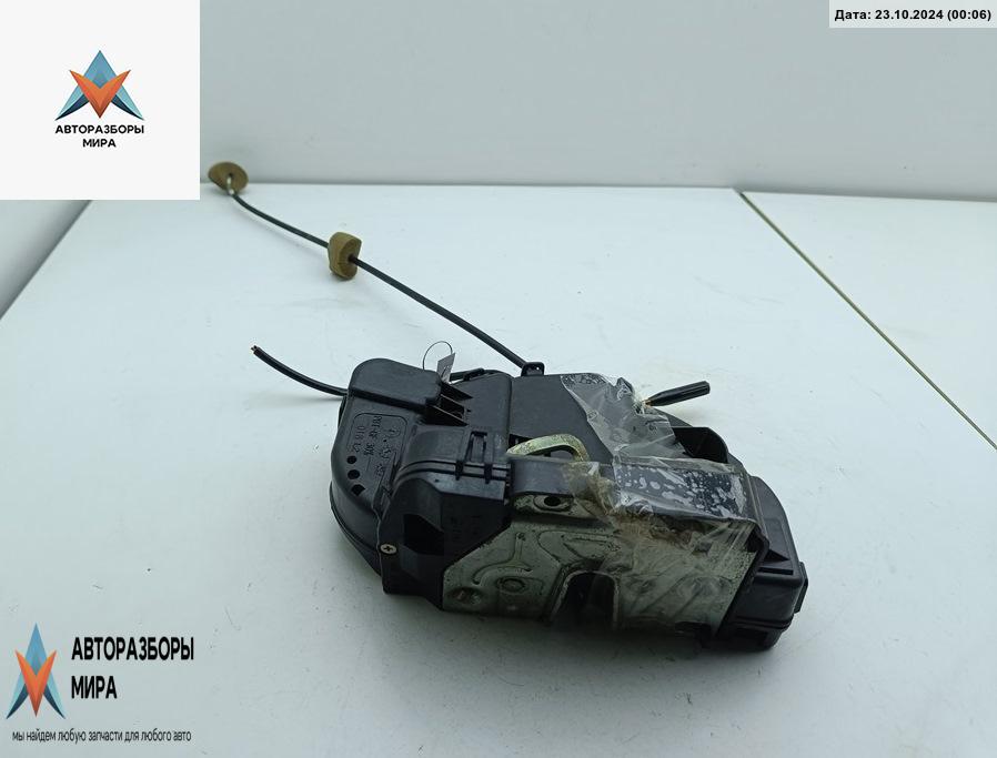 замок двери задней левой Mercedes-Benz C-Класс W203/S203/CL203 2002, 2.0 л., бензин, АКПП, серый, универсал, 2037303501 - фото №1