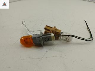 Патрон лампы фонаря Mazda 6 GG [рестайлинг] 2006, 2.0 л., бензин, МКПП, серый, универсал