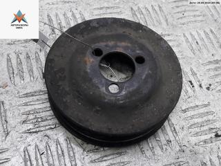 шкив насоса гидроусилителя Volkswagen Golf 3 поколение 1996, 1.6 л., бензин, МКПП, красный, хетчбэк 5 дв.