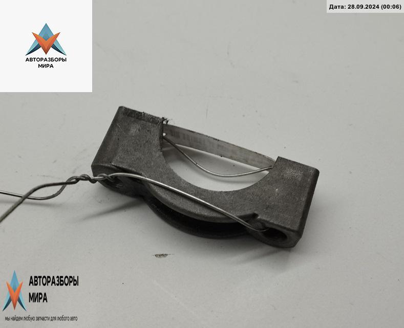 постель распредвала (бугель) Audi A6 4B/C5 1999, 2.5 л., дизель, МКПП, синий, универсал, 451B - фото №1