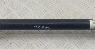 полуось задняя (приводной вал, ШРУС) Volkswagen Touareg 2 поколение 2010, 3.0 л., дизель, АКПП, серый, внедорожник 5 дв., 7P0501201G