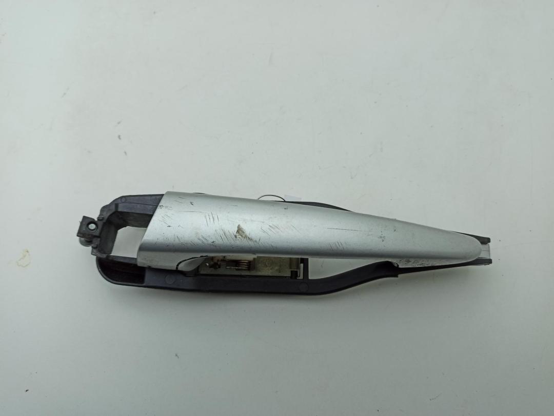 ручка наружная передняя левая BMW 3 E46 2002, 2.0 л., бензин, МКПП, серый, универсал