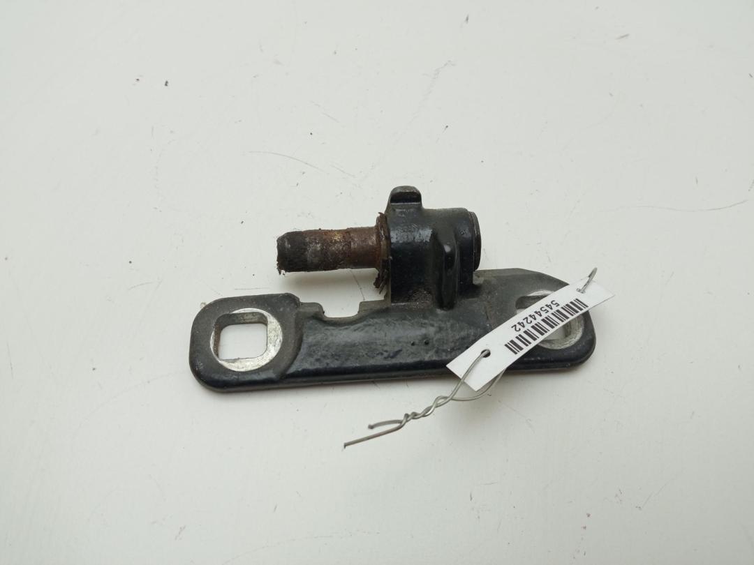 петля двери Volvo S70 / V70 1999, чёрный, седан